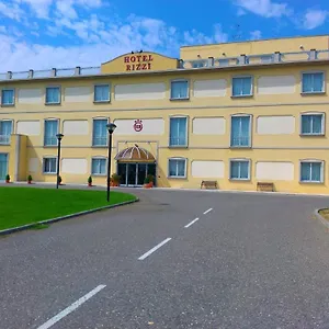 https://hotel-rizzi.emilia-romagnahotels.net