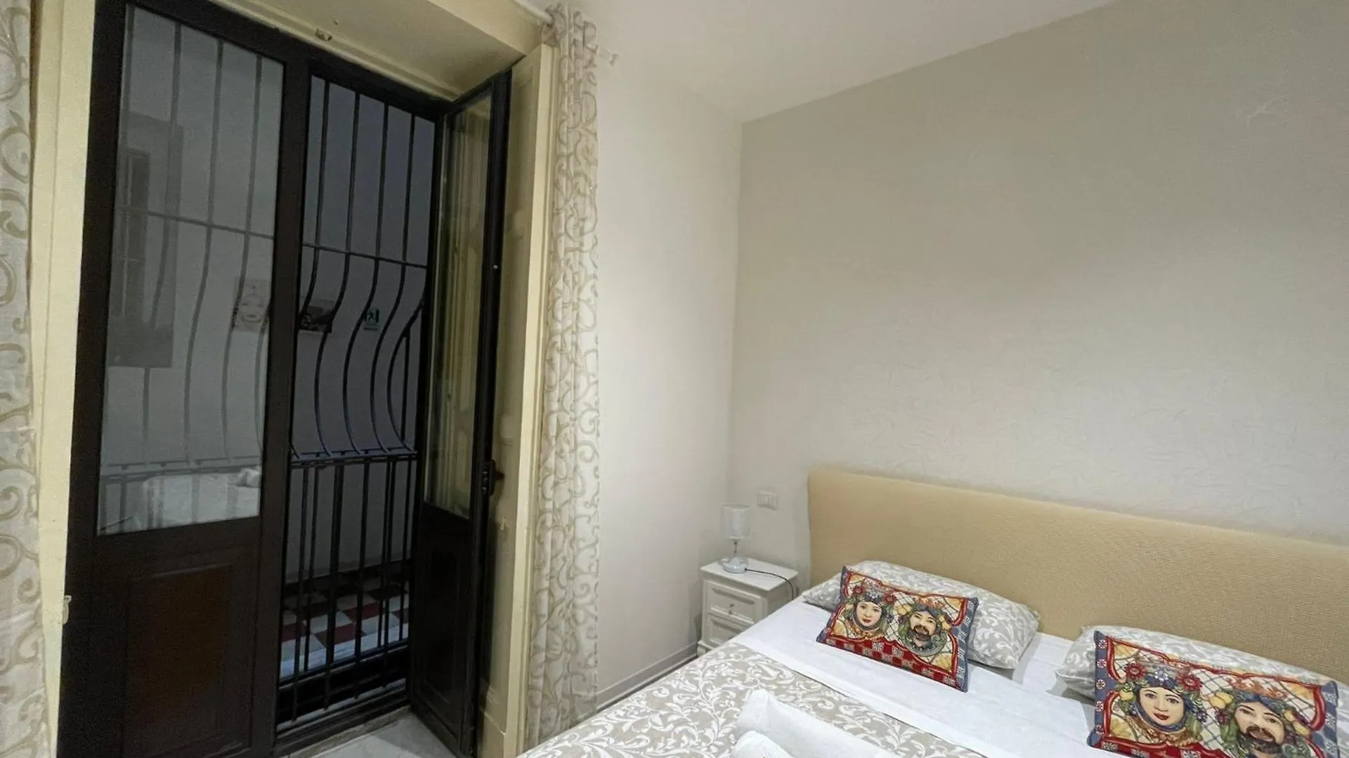 Sleep Inn Catania Rooms - Affittacamere